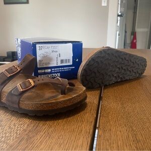 Birkenstock Mayari Leather Sandal